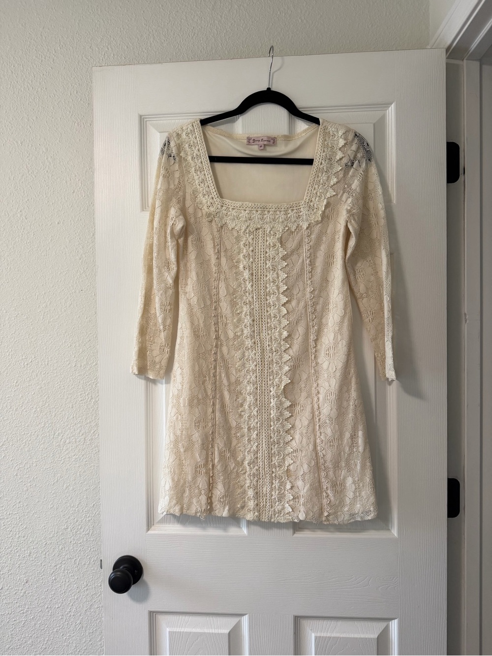 Young Essence Cream Lace Square-Neck Dress